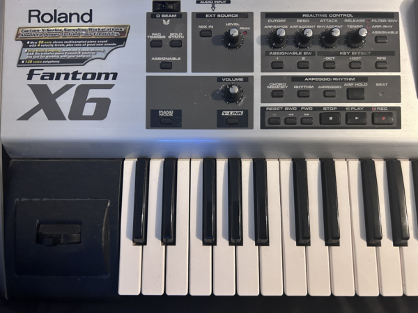 Roland Fantom-X6 - Image 8